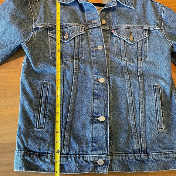 Levi’s trucker baggy jean jacket - Picture 4 of 5
